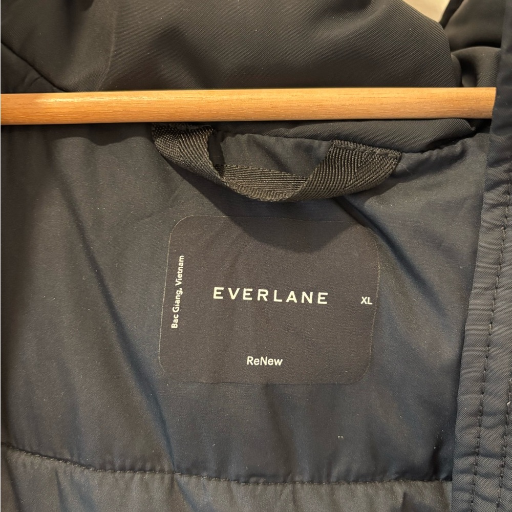 Everlane ReNew Parka Jacket in Black